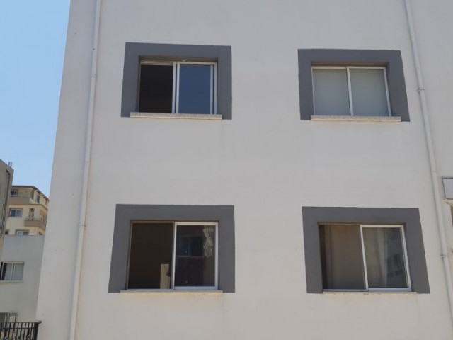 Magusada satılık   komple apartman