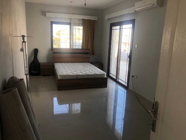 Magusa gulserende 3+1 yillik odemeli lux penthouse  daire