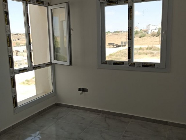 3+1 2 in der salzigen Zone von Famagusta.Etage Wohnung ** 