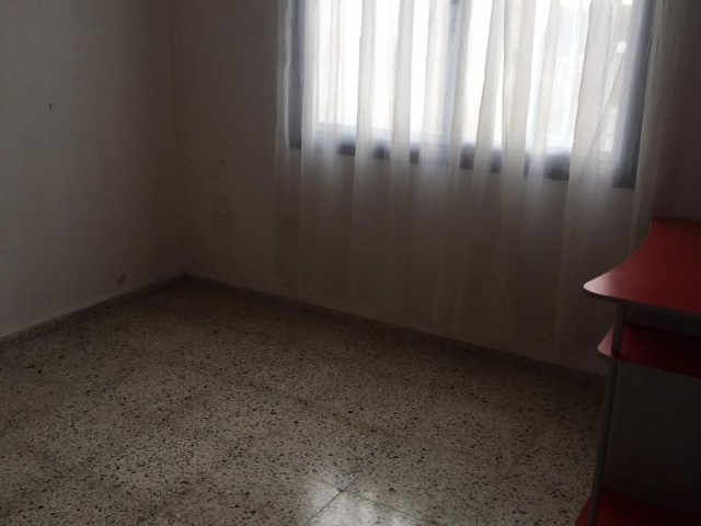 Flat To Rent in Mağusa Merkez, Famagusta