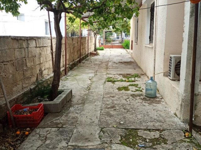 2+1 Detached house in the center of Famagusta ** 