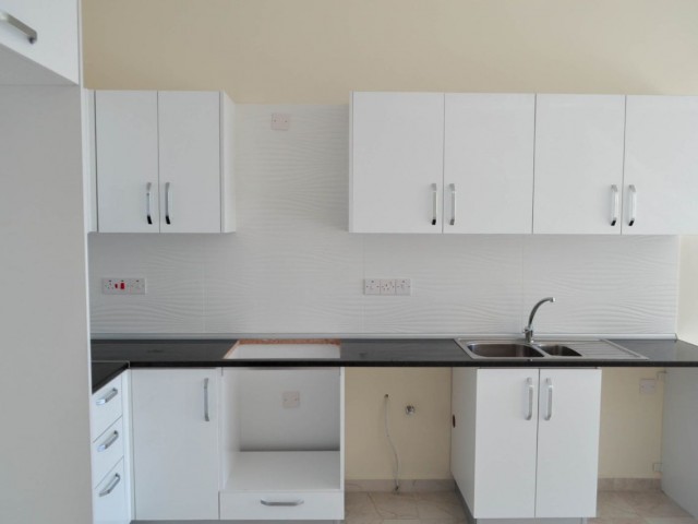 Flat To Rent in Çanakkale, Famagusta