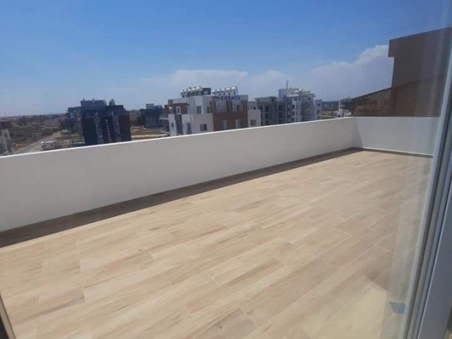 Magusa canakkale de satilik 180 m2 penthause daire