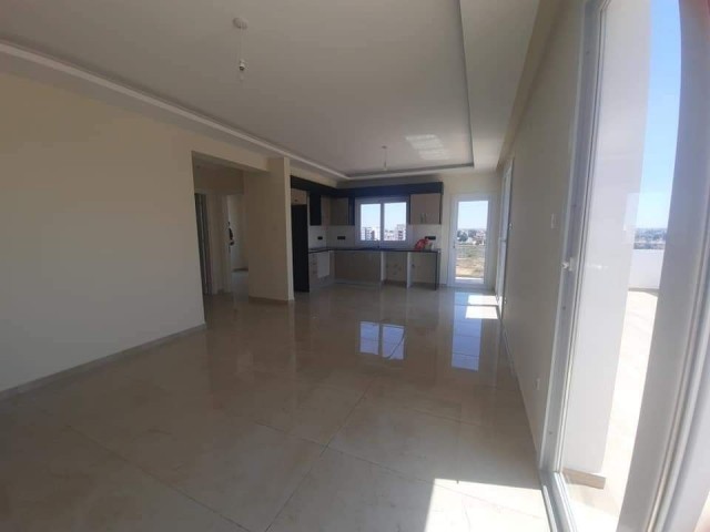 Magusa canakkale de satilik 180 m2 penthause daire