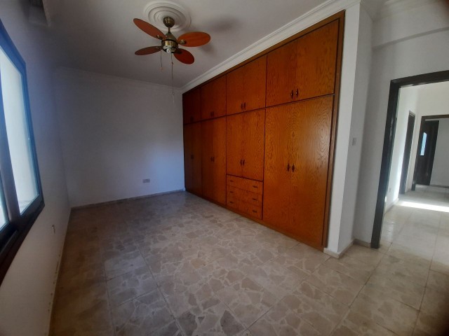 3+1 flat for sale in magusa police station ** 