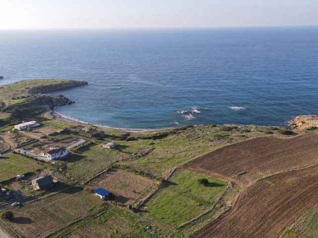 Land for sale in Tatlısuda Dec. ** 