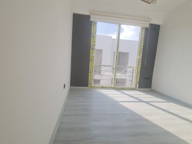 3+1 flat for sale in Famagusta Maras