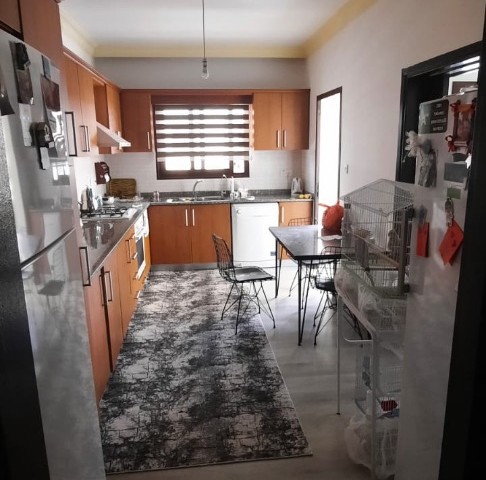 Fully furnished 3+1 flat for sale in Yenibogaziçi