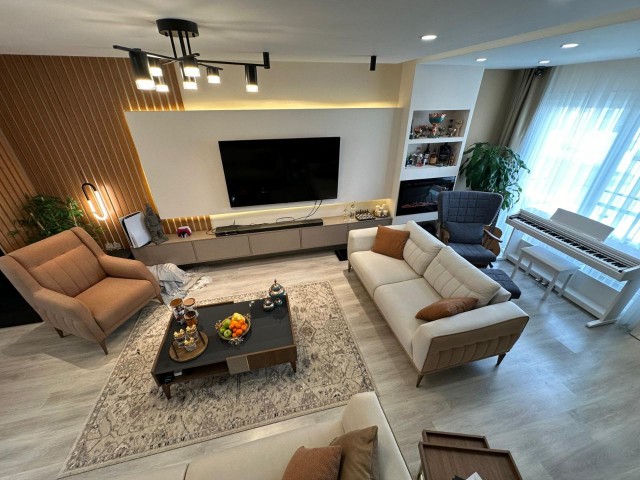 Magnificent luxury semi-detached villa for sale in İskele Long Beach