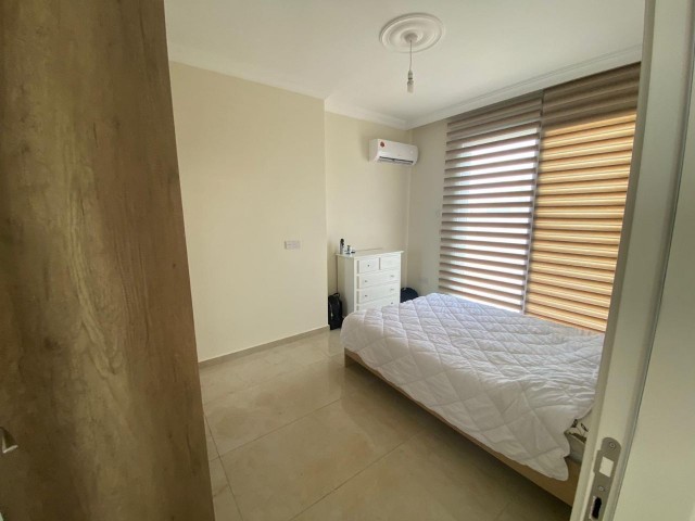 2+1 170 M2 voll möbliertes Luxus-Penthouse in Famagusta Çanakkale