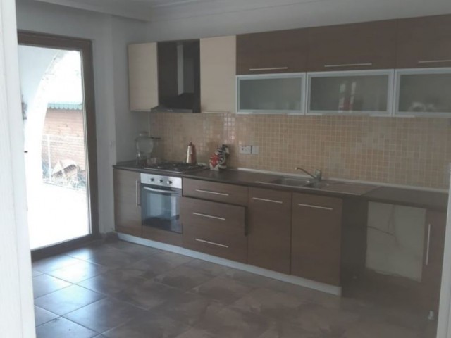 Detached House To Rent in Alsancak, Kyrenia