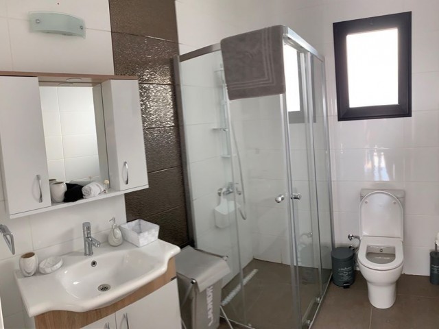 Penthouse For Sale in Küçük Kaymaklı, Nicosia