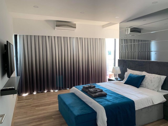 Penthouse For Sale in Küçük Kaymaklı, Nicosia