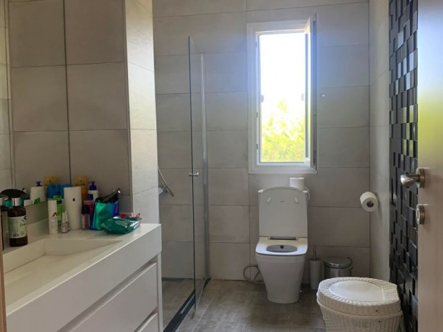 ALSANCAK BÖLGESİNDE HAVUZLU FULL EŞYALI 4+1 LÜKS VİLLA