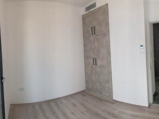 Yenikent Bölgesinde Modern 3+1 Havuzlu Villa