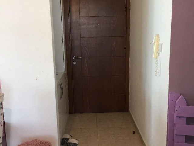 3+1 Wohnung zum Verkauf in der Region Yenişehir, in der Nähe des Finanzamtes, in zentraler Lage