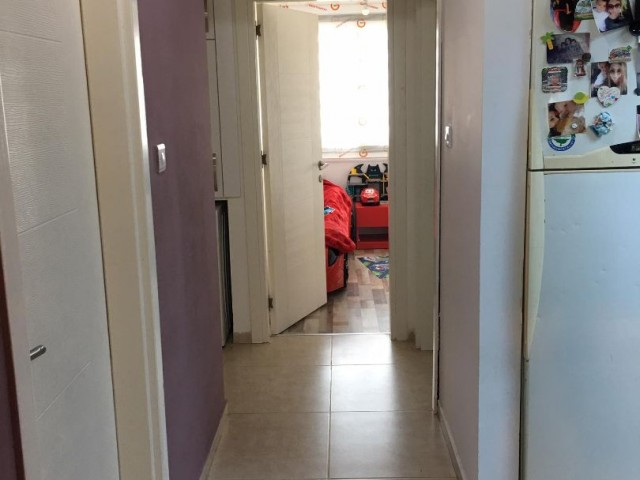 3+1 Wohnung zum Verkauf in der Region Yenişehir, in der Nähe des Finanzamtes, in zentraler Lage