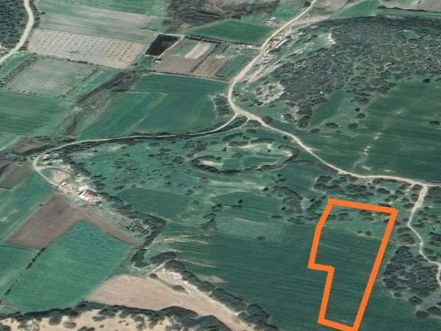 Bargain land for sale by the sea in Kaleburnu.  Unmissable opportunity for investment. . . ! 