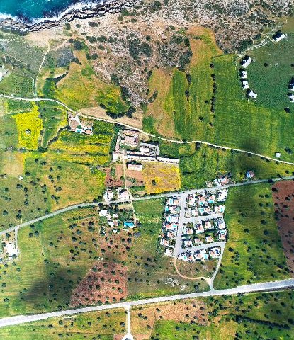 Darie und Villars zum Verkauf in einem Komplex mit Berg- und Meerblick in herrlicher Lage in der Region Tatlısu