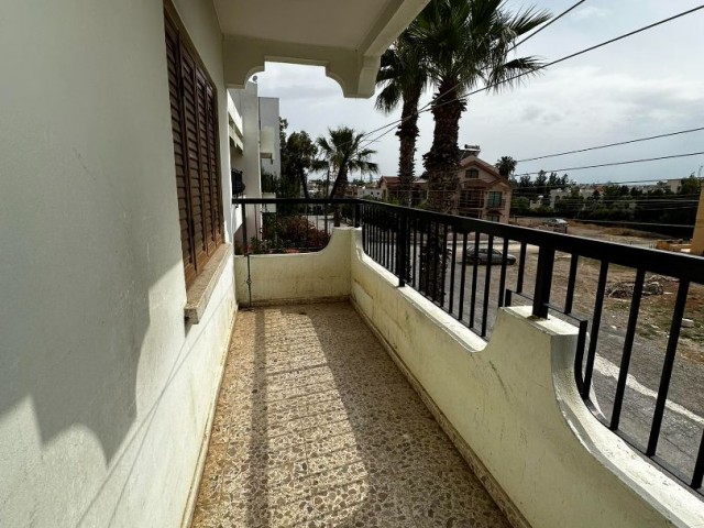 3+1 Flat For Sale In The Dumlupınar Area Of Nicosia