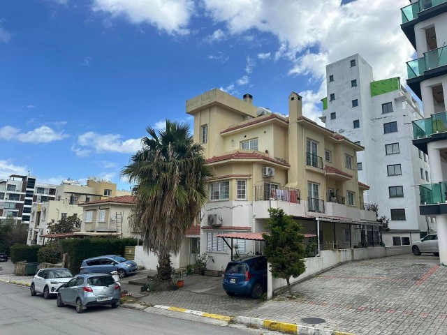 Girne Zeytinlik Bölgesinde 2+1 Satılık Daire