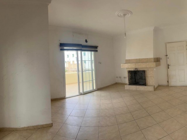 2+1 Flat for Sale in Kyrenia Zeytinlik Area