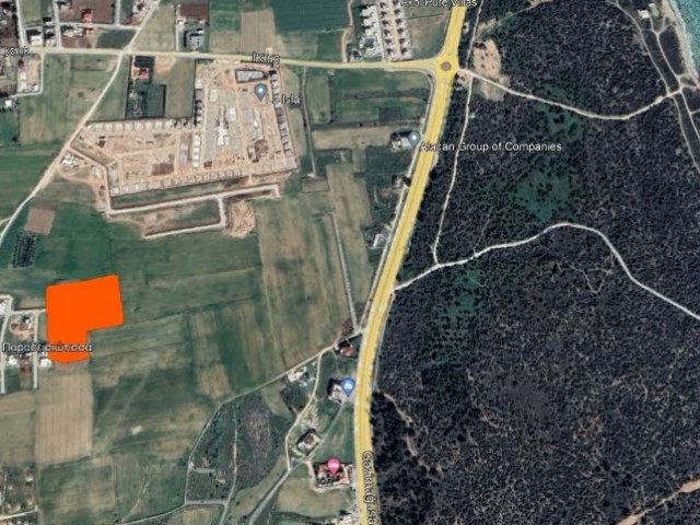 12 acres of land open to construction for sale from the owner