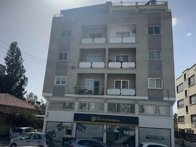 Yenişehir Bölgesinde Cadde Üzeri Satılık 3+1 Daire