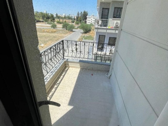 Flat For Sale in Küçük Kaymaklı, Nicosia