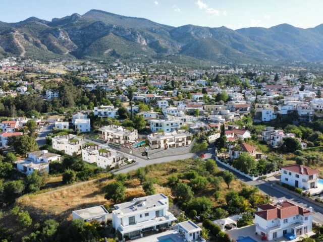 Girne Çatalköy Bölgesinde Zemin Kat Bahçeli Seçeneklerle 3 Yatak Odalı Daireler Satılık