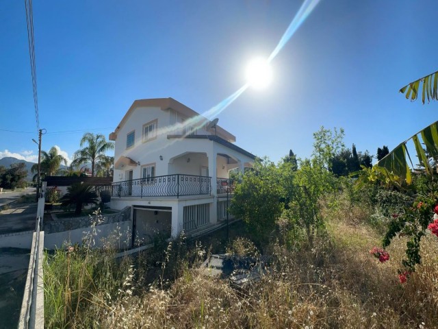 Our 200 m2 Villa on an 800 m2 Plot within Walking Distance to the Sea in Kyrenia Çatalköy Region is for Sale