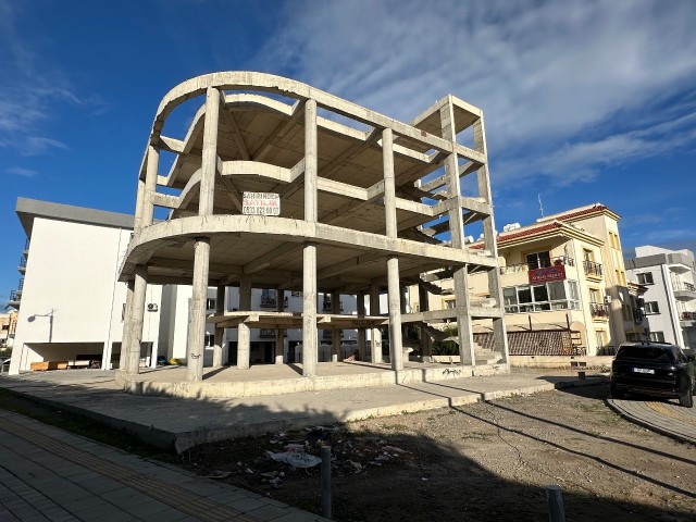 Pier de Hauptstraße Front, 200 Meter vom Meer 5,119 m2 Grundstück qualifiziertes Feld ** 