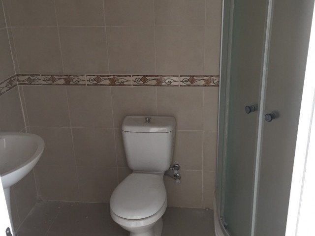 Girne Merkezde  sahibinden satılık komple blok bina apartman. Yatırıma uygun (10 daire) Great opportunity for an investment block of apartment for sale from the owner in Kyrenia Center 