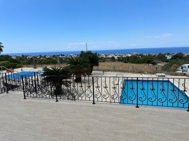 Kyrenia Çatalköy 4-bedroom villa with sea view, surrounded by nature