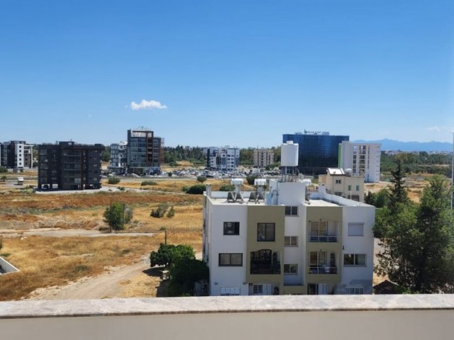 Zum Verkauf vom Eigentümer / Nikosia Kermiyada 2 + 1 Penthouse (herrliche Aussicht) ** 