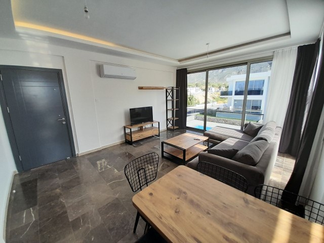 Girne Çatalköy'de, 90 m² Özel Teraslı, 2+1 90 m², Eşyalı 1.Kat