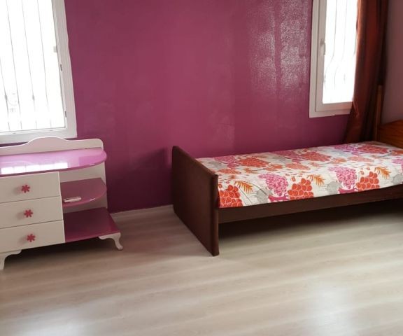 haspolat belediye evleri 2+1 kiralık daire