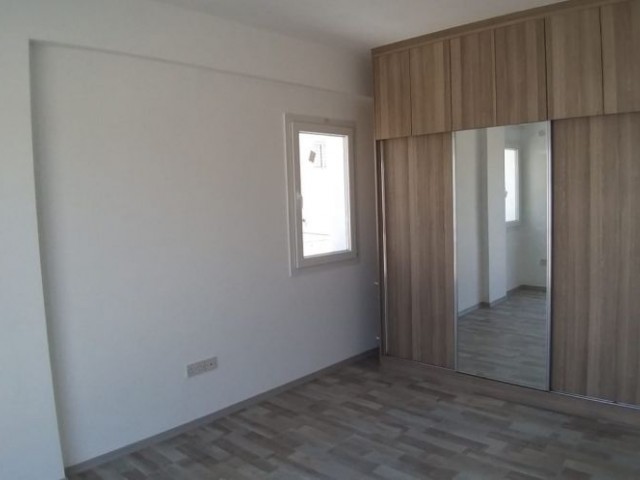 DUMLUPINAR- CADDE MUTFAK ARKASI AİLEYE KİRALIK 2+1 DAİRE