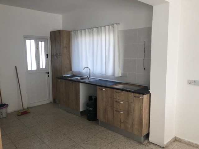 Flat To Rent in Ortaköy, Nicosia