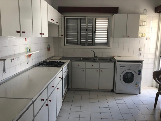 Flat To Rent in Ortaköy, Nicosia