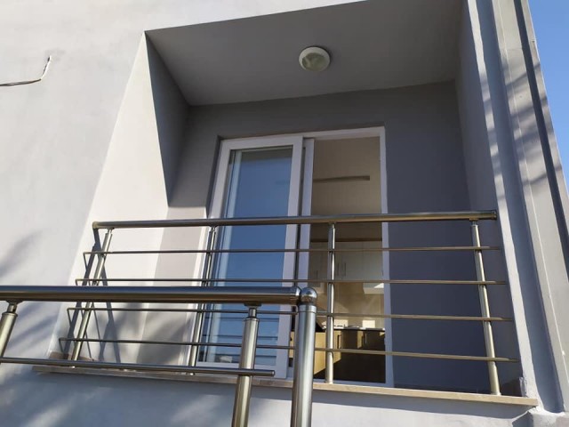 Flat To Rent in Dikmen, Kyrenia