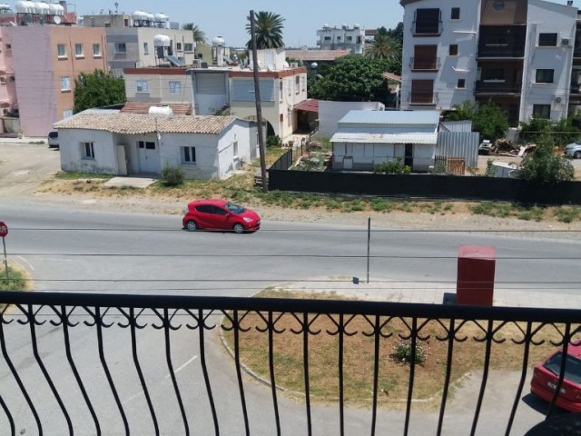 Flat To Rent in Küçük Kaymaklı, Nicosia