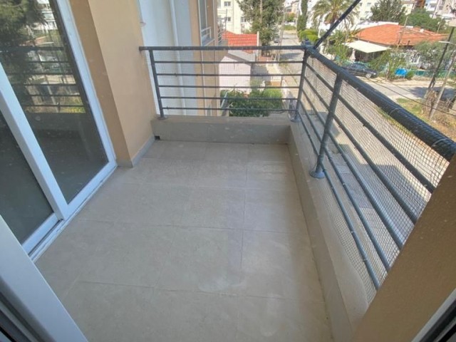 WELL-MAINTAINED 3+1 APARTMENT FOR SALE IN THE CENTRAL LOCATION OF NICOSIA KYZYLBASH..0533 859 21 66 ** 