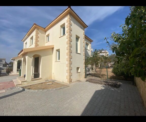 3+1 VILLA FOR SALE IN NICOSIA GÖNYELİ WITH GARDEN PARKING PARK WITHOUT EXPENSE..90533 859 21 66 ** 