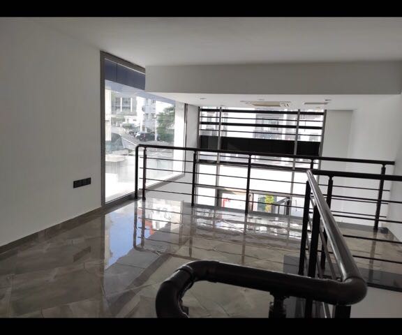 GİRNE MERKEZ DE 60 M2 2 KATLI LÜX OFİS/DÜKKAN.. 90533 859 21 66