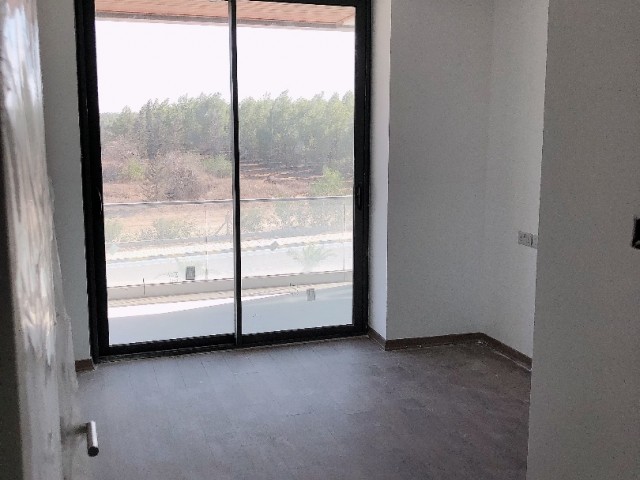 THERE ARE 3 +1 ZERO APARTMENTS FOR RENT WITH A COMMERCIAL PERMIT IN THE RESIDENCE BUILDING IN METEHAN-KERMIYA.. 90533 859 21 66 ** 