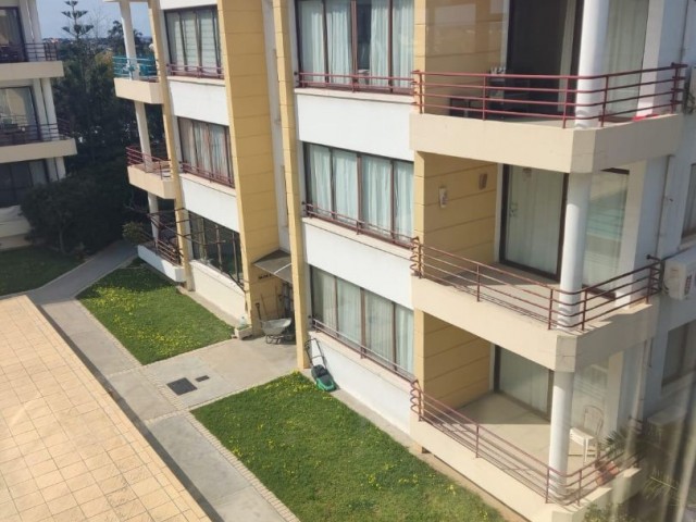 3+1 WOHNUNG ZUR MIETE VOLL MÖBLIERT AUF DEM GELÄNDE MIT POOL IN KYRENIA ALSANCAK TA..90533 859 21 66 ** 