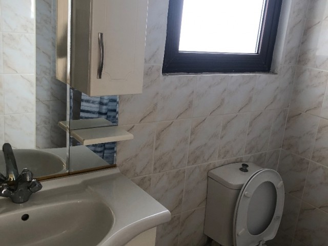 3+1 WOHNUNG ZUR MIETE VOLL MÖBLIERT AUF DEM GELÄNDE MIT POOL IN KYRENIA ALSANCAK TA..90533 859 21 66 ** 