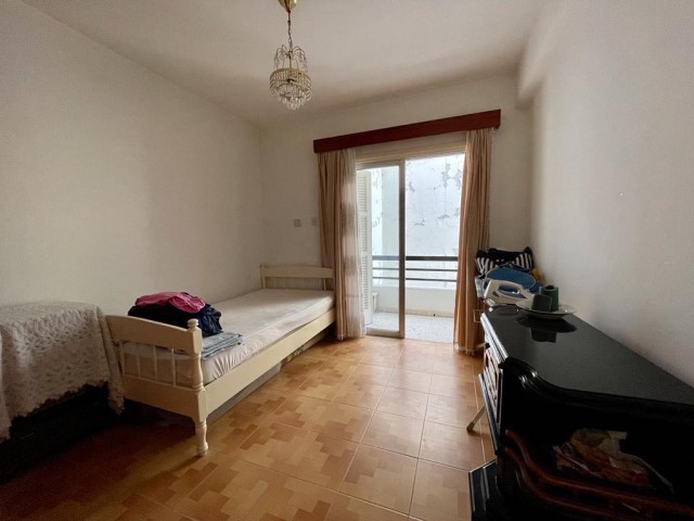 3+1 WOHNUNG MIT AUFZUG ZUM VERKAUF IN DER MITTE VON NIKOSIA/ECKEHEPAAR TE DEREBOYU..0533 859 21 66 ** 