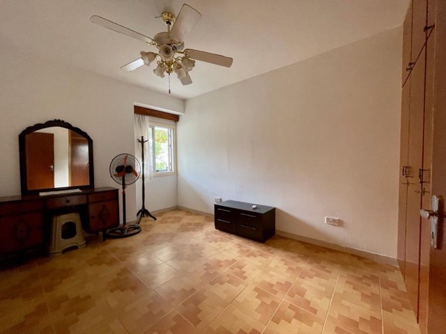 3+1 WOHNUNG MIT AUFZUG ZUM VERKAUF IN DER MITTE VON NIKOSIA/ECKEHEPAAR TE DEREBOYU..0533 859 21 66 ** 